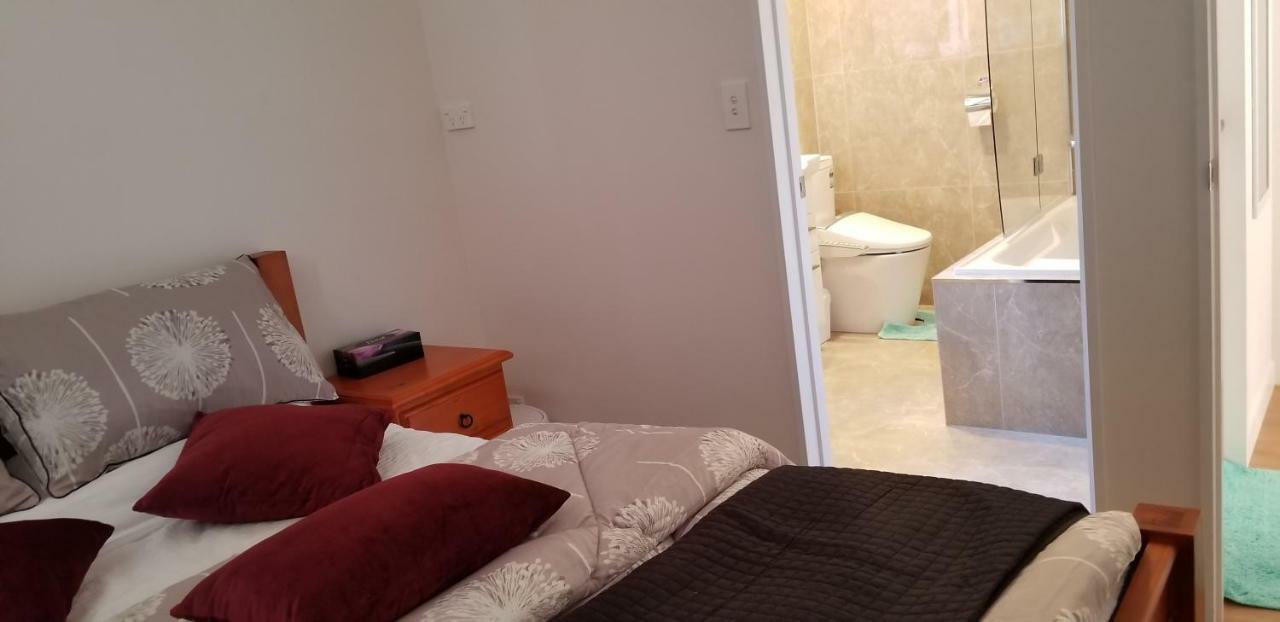 New Smart Home Nearby Plaza Окленд Экстерьер фото